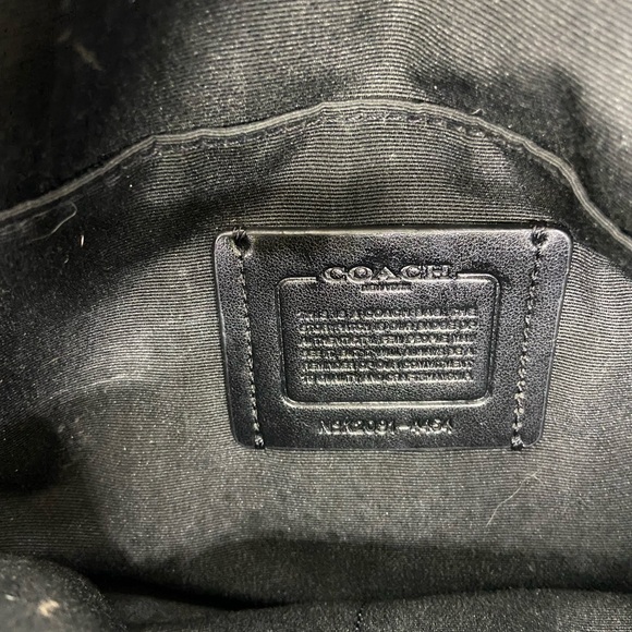 Coach Carryall in black - Picture 8 of 16